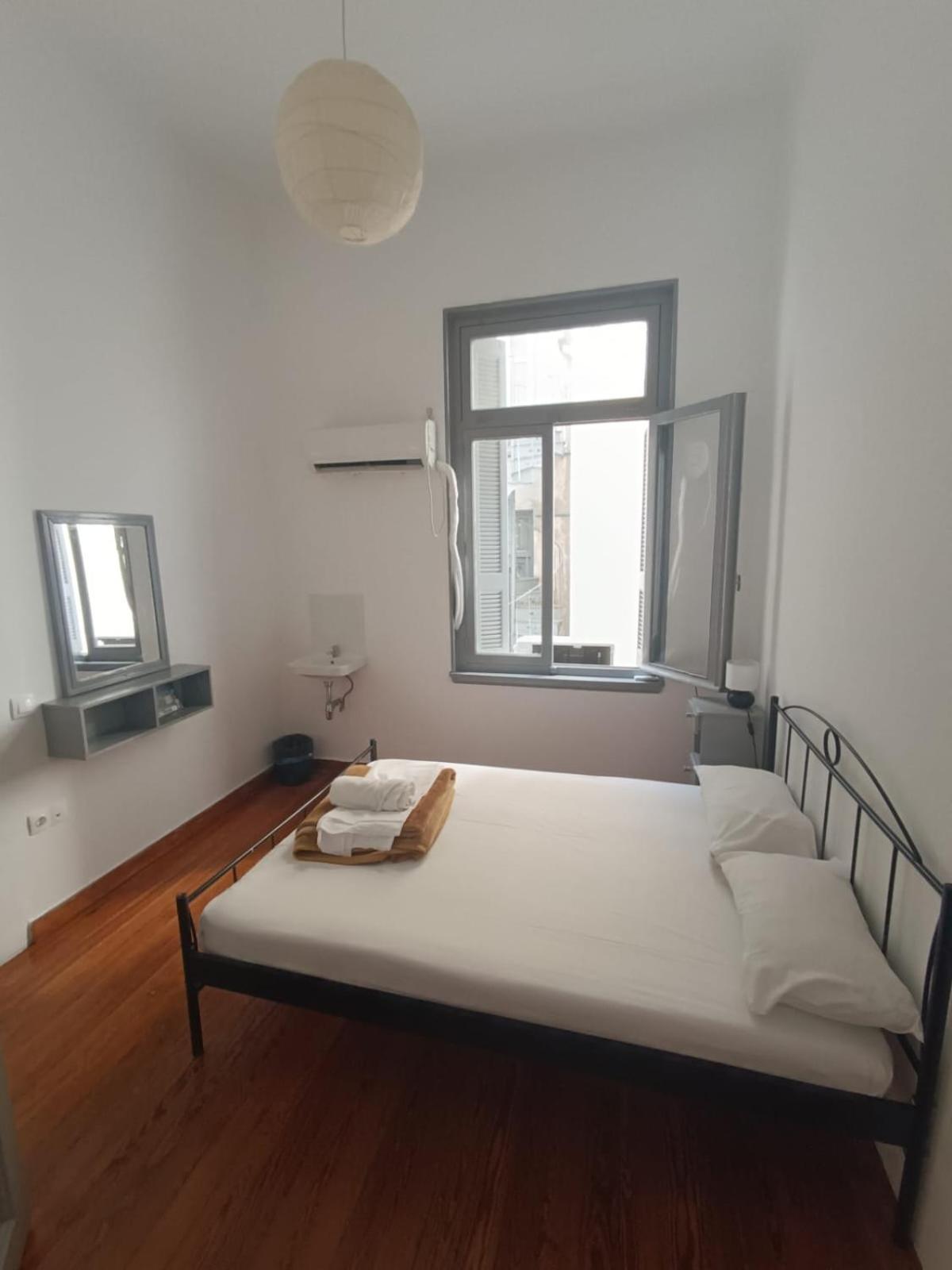 Hostel Dioskouros